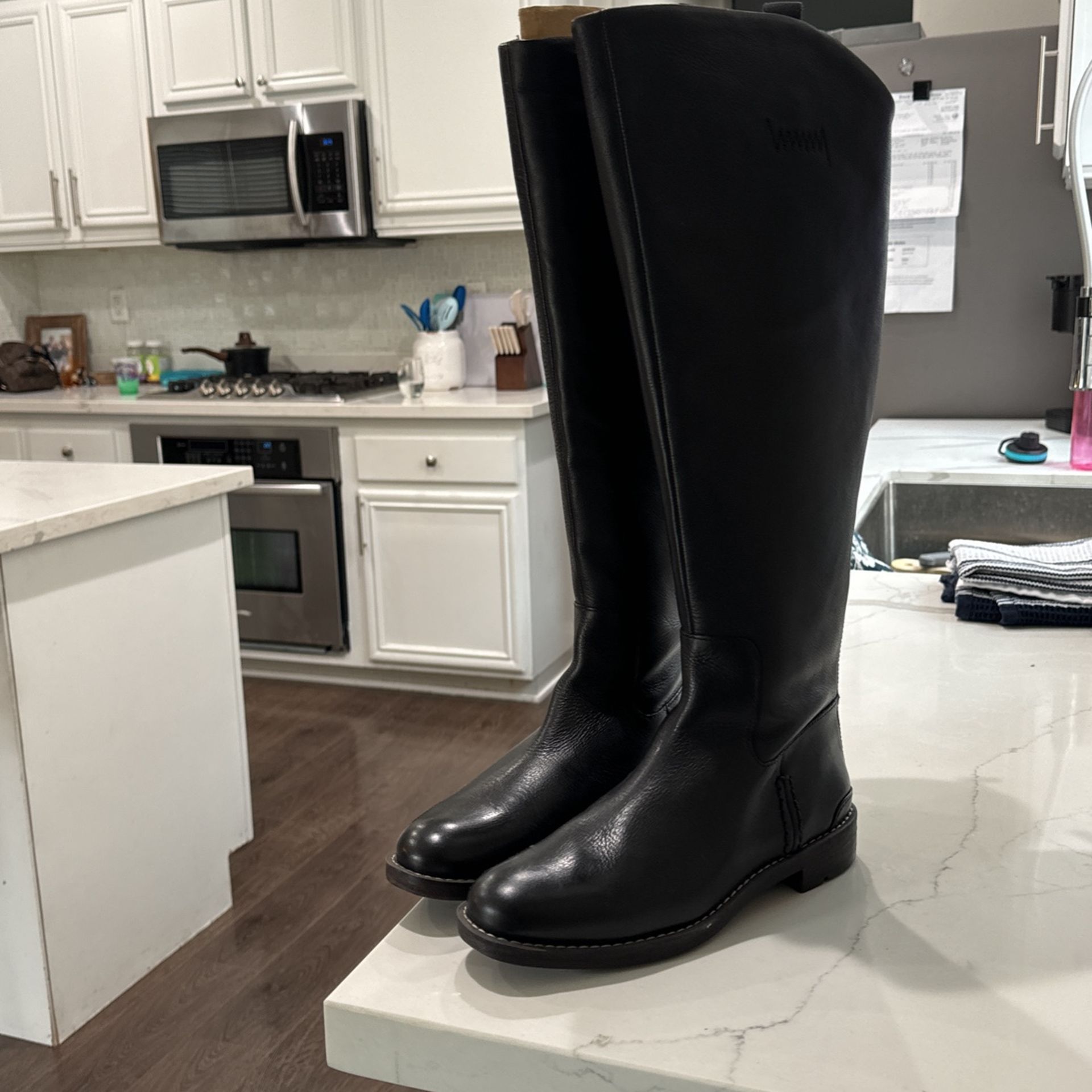 Women’s Leather Boots Brand New 