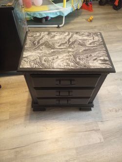 2 custom nightstands