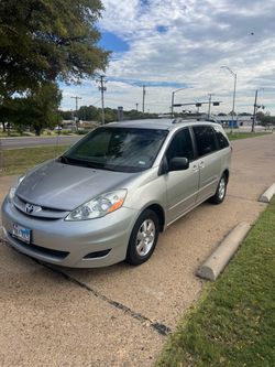 2010 Toyota Sienna