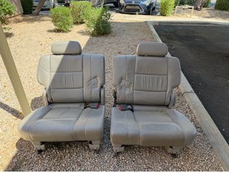 2001 Toyota Sequoia third row seating