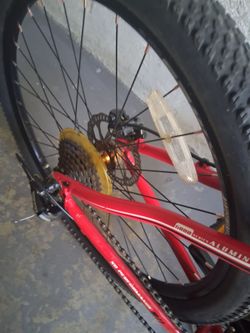 Haro 26 inches original red in good perfect conditions