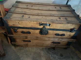 Vintage Chest
