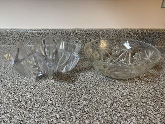 2 Decorative Glass Serving Bowls
