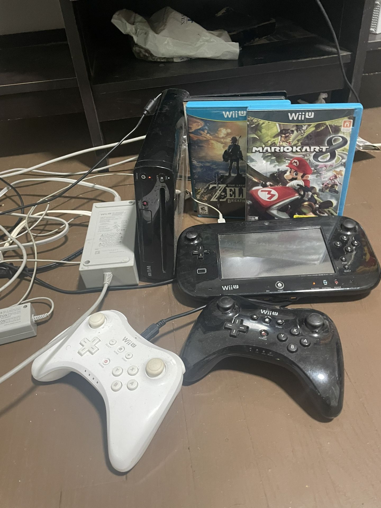 Wii U With Two Pro Controllers, Screen Remote, Charger, And 🔥Games 