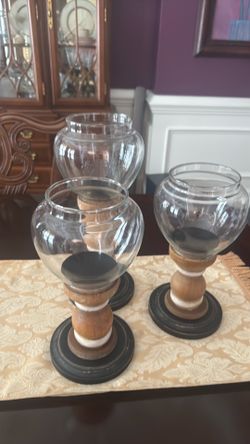 3 candle sticks
