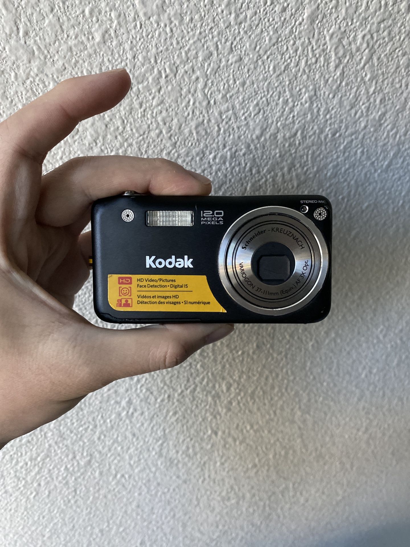 Kodak EasyShare V1253 12.0MP Camera W/ Battery W/O Charger UNTESTED (FOR PARTS)