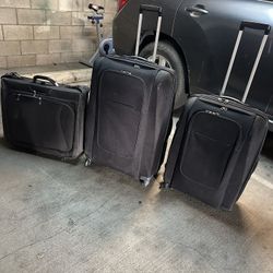 Set Of 4 Luggage Bags for Sale in Long Beach CA OfferUp