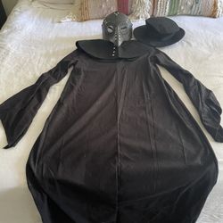 Child Halloween costume. Kids PLAGUE DOCTOR Spirit Halloween costume. Size XL (14 - 16 Y). Excellent condition