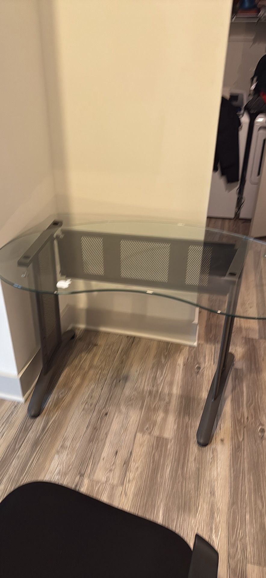 Stunning Desk And New Office Chair 