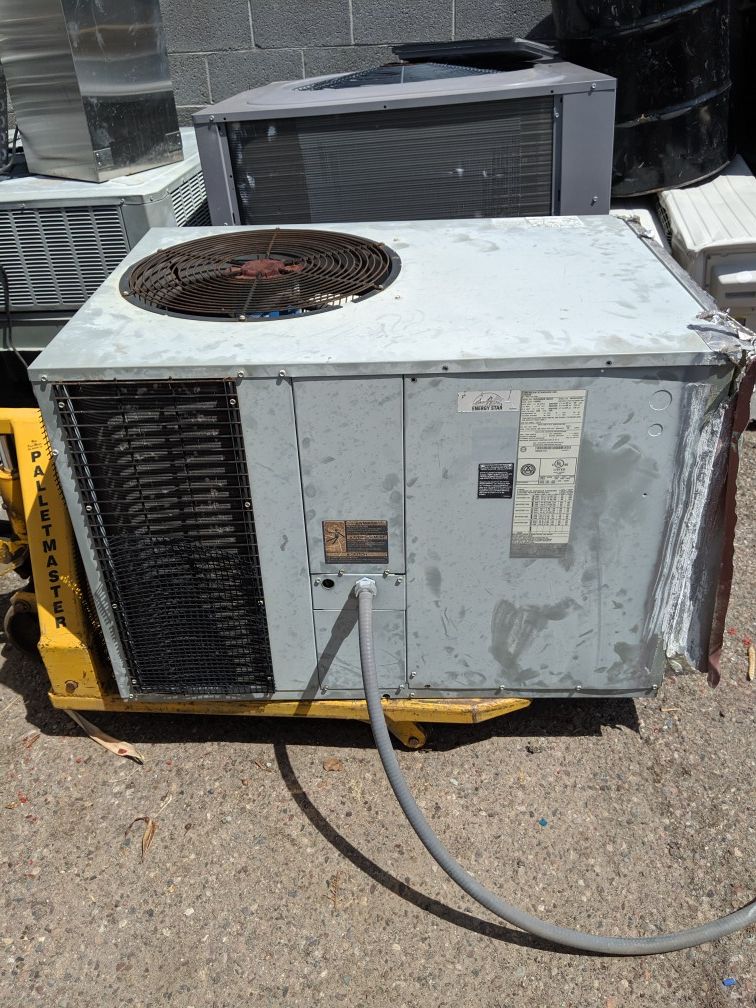 2005 Trane 2.5 Ton AC Package Unit Heat pump for Sale in Tempe, AZ ...