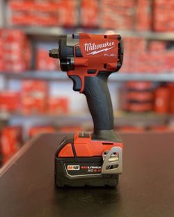 MILWAUKEE M18 FUEL 18V Lithium-Ion Brushless Cordless 1/2 in