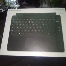 Microsoft Surface Pro Signature Keyboard Alcantara