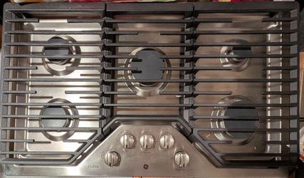 GE Profile 36 in. Gas Cooktop in Stainless Steel with 5 Burners
