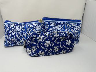 Estée Lauder Makeup Bag
