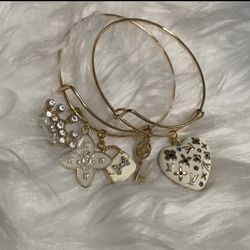White & Gold Charm Set