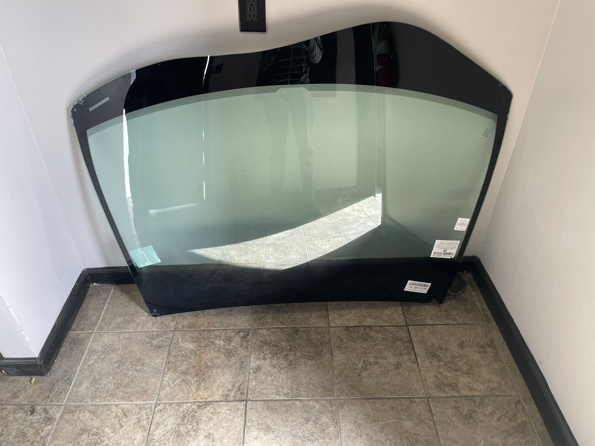 Acura RL Windshield