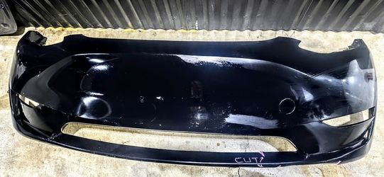 2020 - 2024 Tesla Model Y Front Bumper without sensors OEM 1493745-00-A