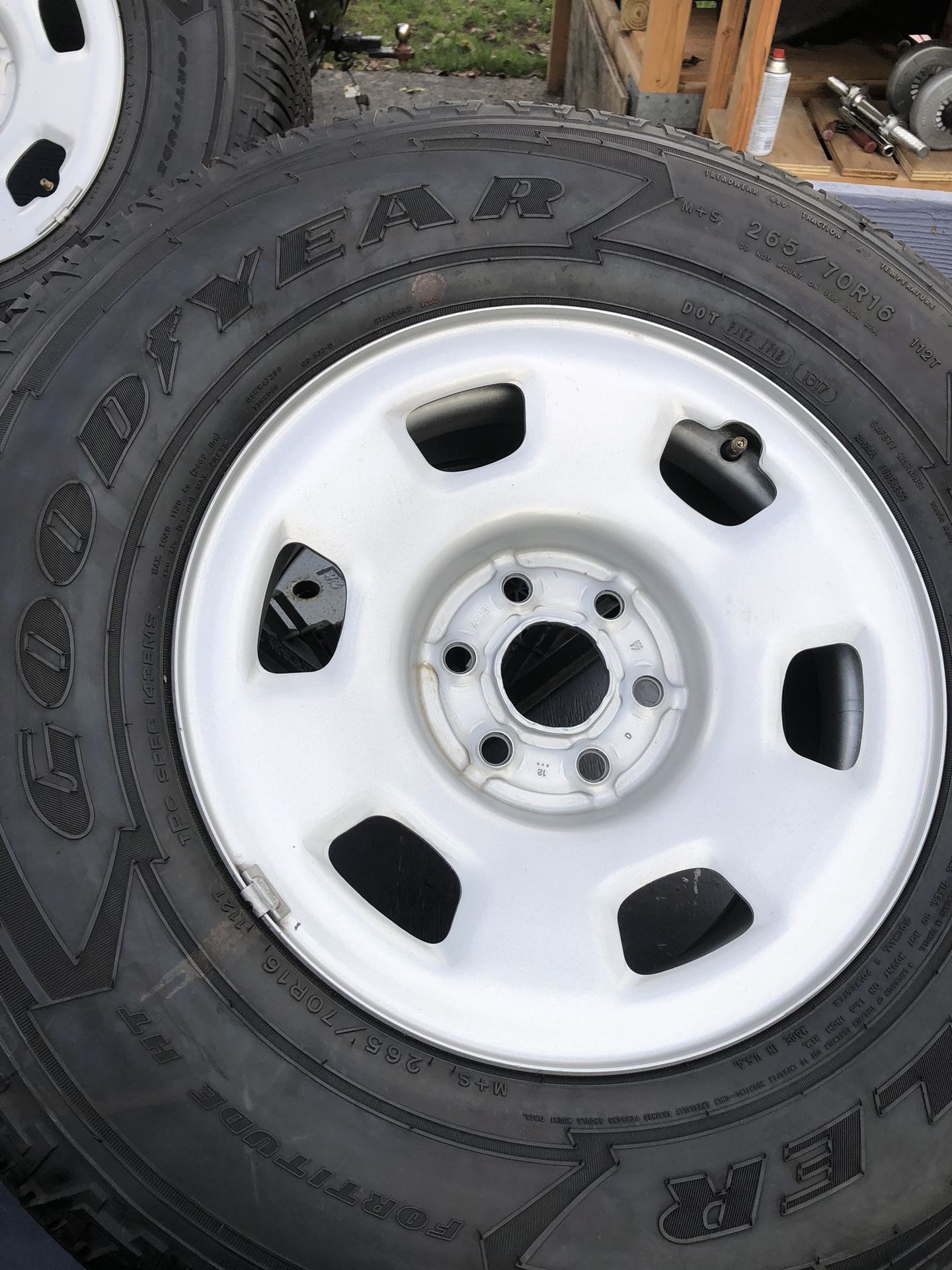 265/70/16 Goodyear Fortitude HP Withdrew Canyon/Colorado rim Mint Condition