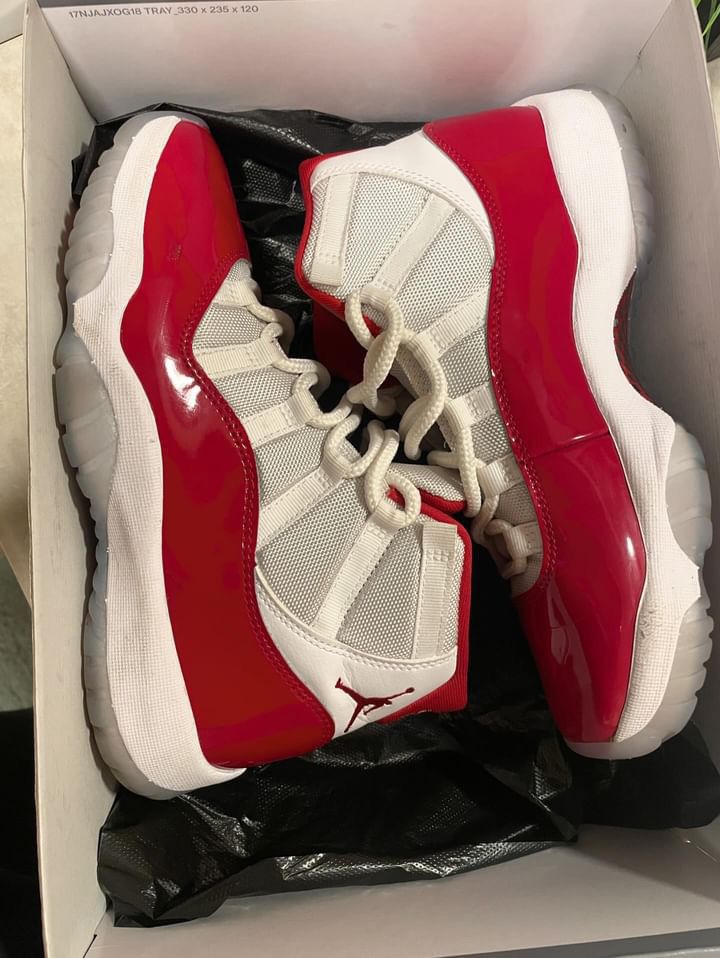 Cherry Jordan 11