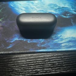 🎧 FOR SALE: Sony True Wireless Noise-Canceling Headphones (Lightly Used) 🎧
