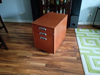 Crafts storage cabinet with drawers