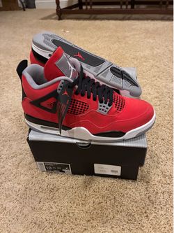 Jordan 4 toro bravo
