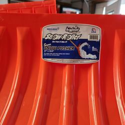 Snow Pusher Shovels 21in   Bigfoot 