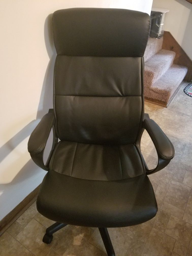 Leather office chair $80