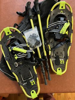 New Alptrek 821 Snowshoe Kit w/ Poles and Quick Release Bindings