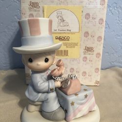 1999 RARE SIGNED Precious Moments Figurine “Let Freedom Ring” W/ Box #681059