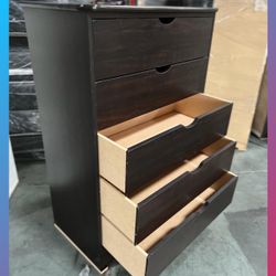 Dresser/ Five drawers dresser