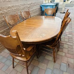WOOD DINNER SET WITH EXTENSIÓN PERFECT CONDITION MESA DE SEIS SILLAS DE MADERA MAZIZA PERFECTO CONDICIÓN 