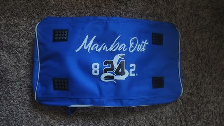 Brand-new insulated duffel cooler bag. Great as a gym bag, sports