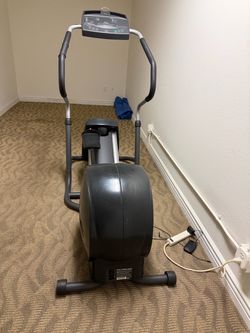 Precor Elliptical Trainer Machine