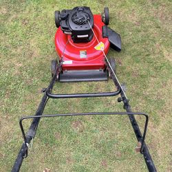 Push lawnmower 22”