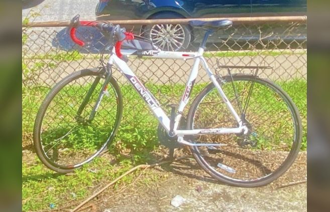 GMC 700c x 22.5" Denali Road Men's Bike, White