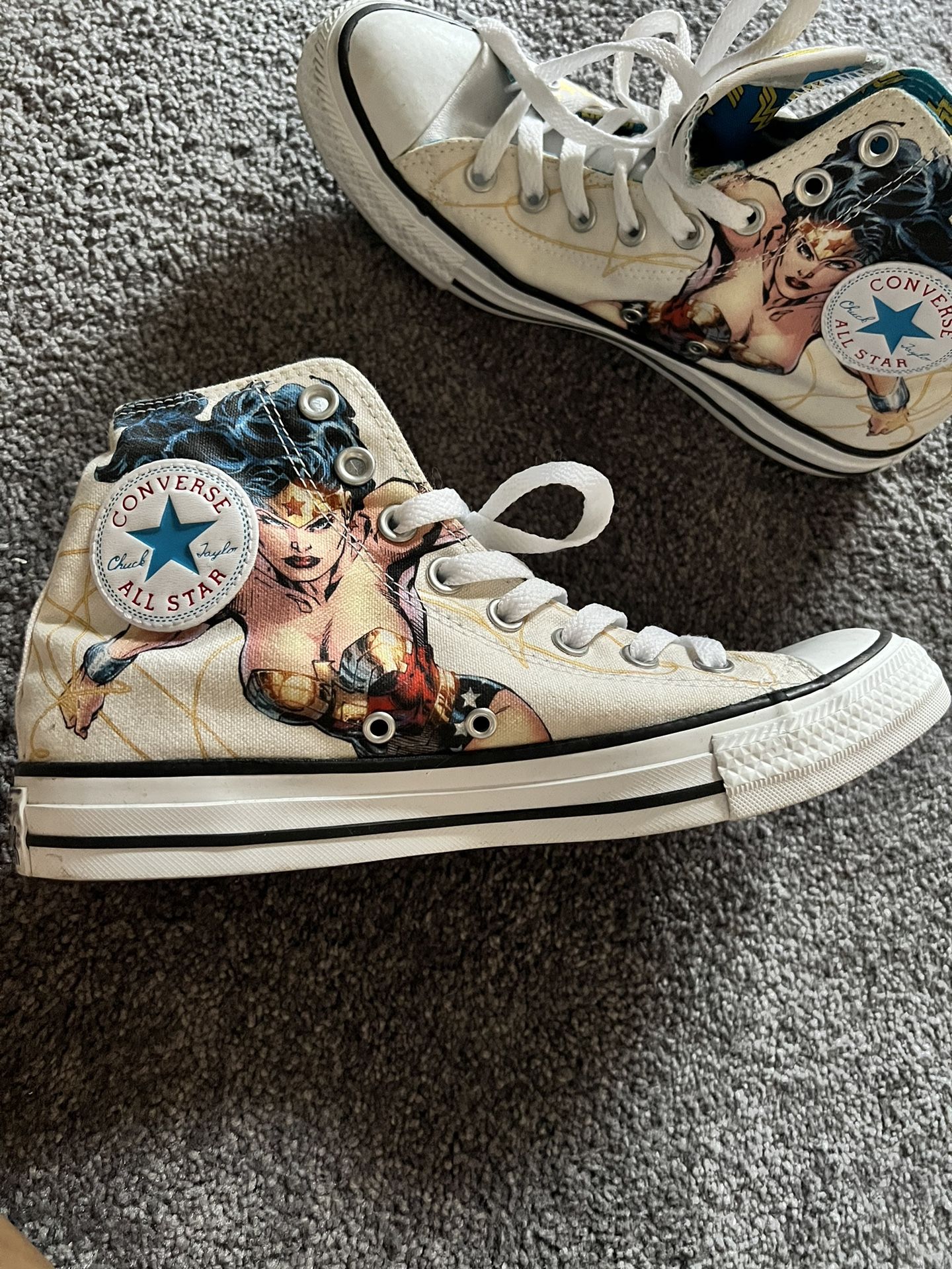 Wonder Woman Converse