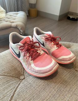 Women’s Nike shoes