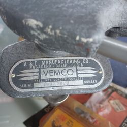 VEMCO VINTAGE ARTICULATING DRAFTING ARM MACHINE