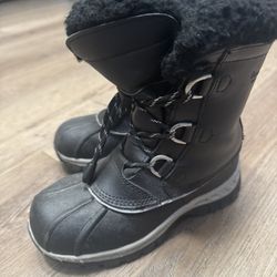 Bear paw Boy Waterproof Boots (only Wears Once)