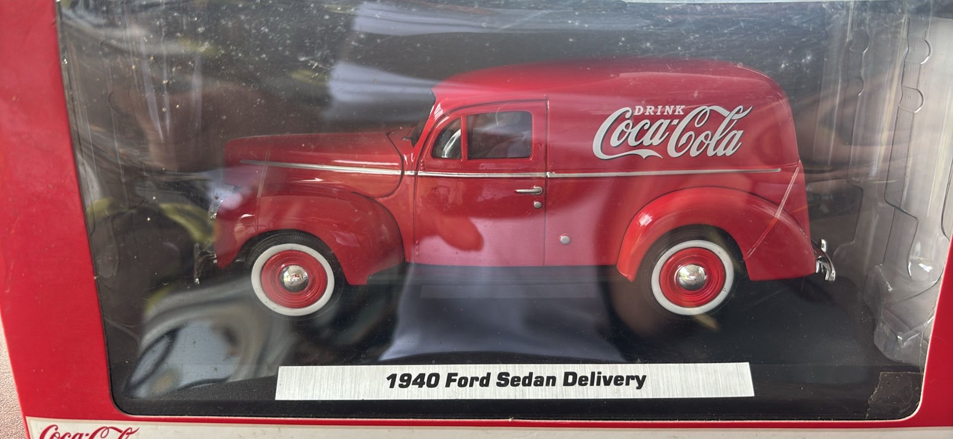 Coca-Cola truck 1940 Ford Dan delivery original box