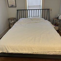 Solid Wood Queen Platform Spindle Bed Frame