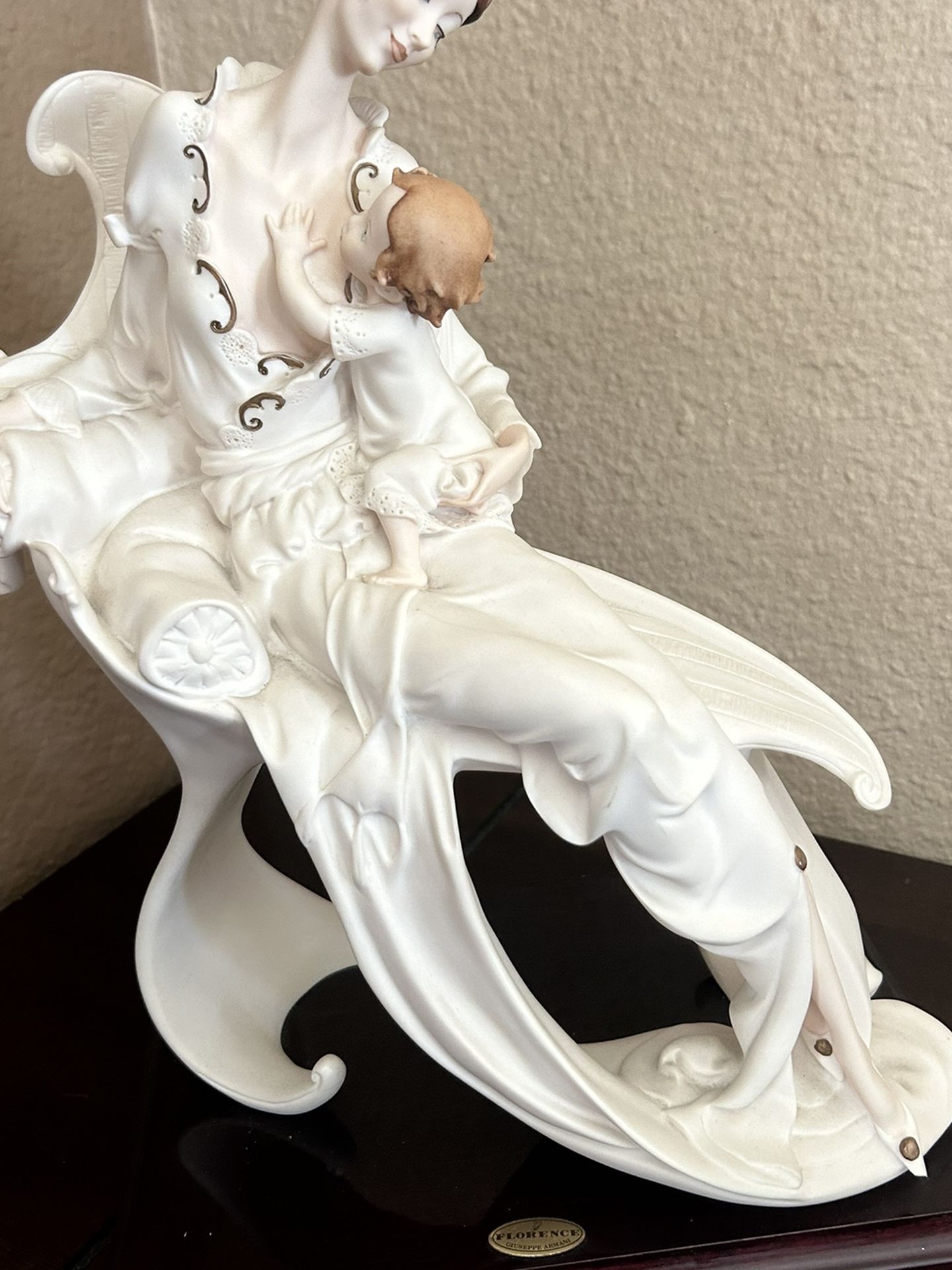 Giuseppe Armani Mother & Child Figurine