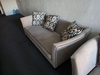 H.M. Richards (Franklin) Sofa