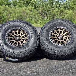 17" Jeep Wheels and Tires Wrangler Gladiator Rubicon JL JK Goodyear 315/70R17 New