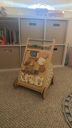 Tiny Land baby walker