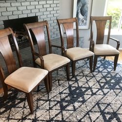 4 High Quality Solid Wood Dining Room Chairs with Crème / Champagne Color Cushions