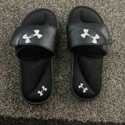 Boys 2y Under Armour Sandals