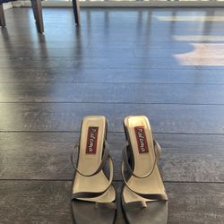 LADIES GREY HIGH HEELS WITH TOE STRAP