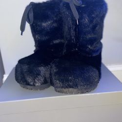 Balenciaga Black Alaska Faux Fur Snow Boots